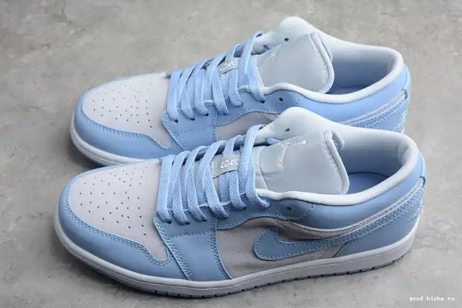 Rep 1 (W) DC0774-050 Jordan University Low Blue 0612
